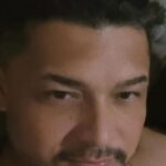 Polícia divulga imagem de homem procurado por lesão corporal, perseguição, ameaça e descumprimento de medida protetiva