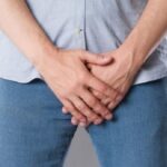 Dor e infecção podem ser sinais de fimose, alerta urologista