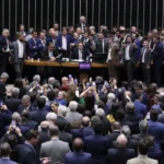 Corregedor da Câmara pede suspensão de 3 deputados envolvidos em motim