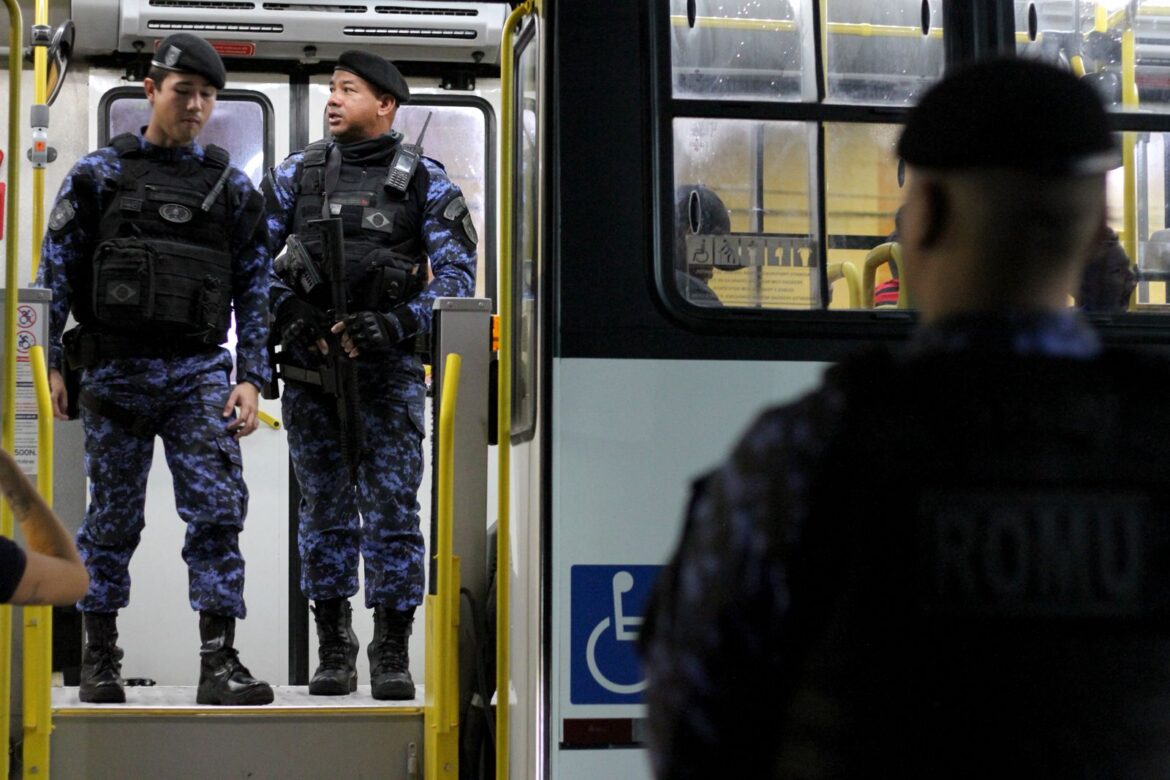 Manaus registra mês histórico sem nenhum assalto em ônibus coletivos