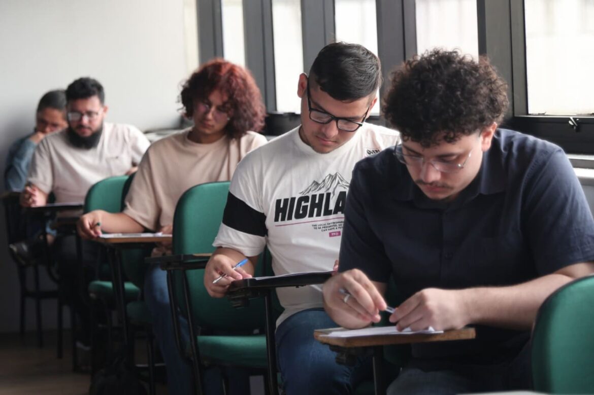 UEA libera cartão de convocação do Vestibular 2025 e SIS