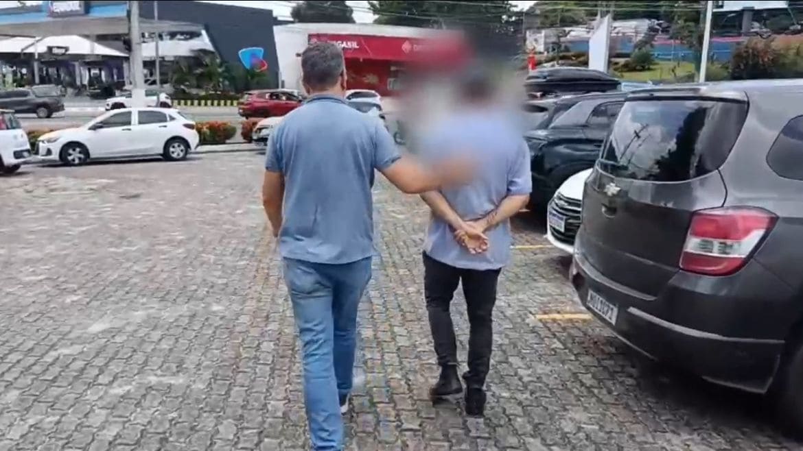 Padrasto é preso por abusar sexwalmente da enteada de três anos