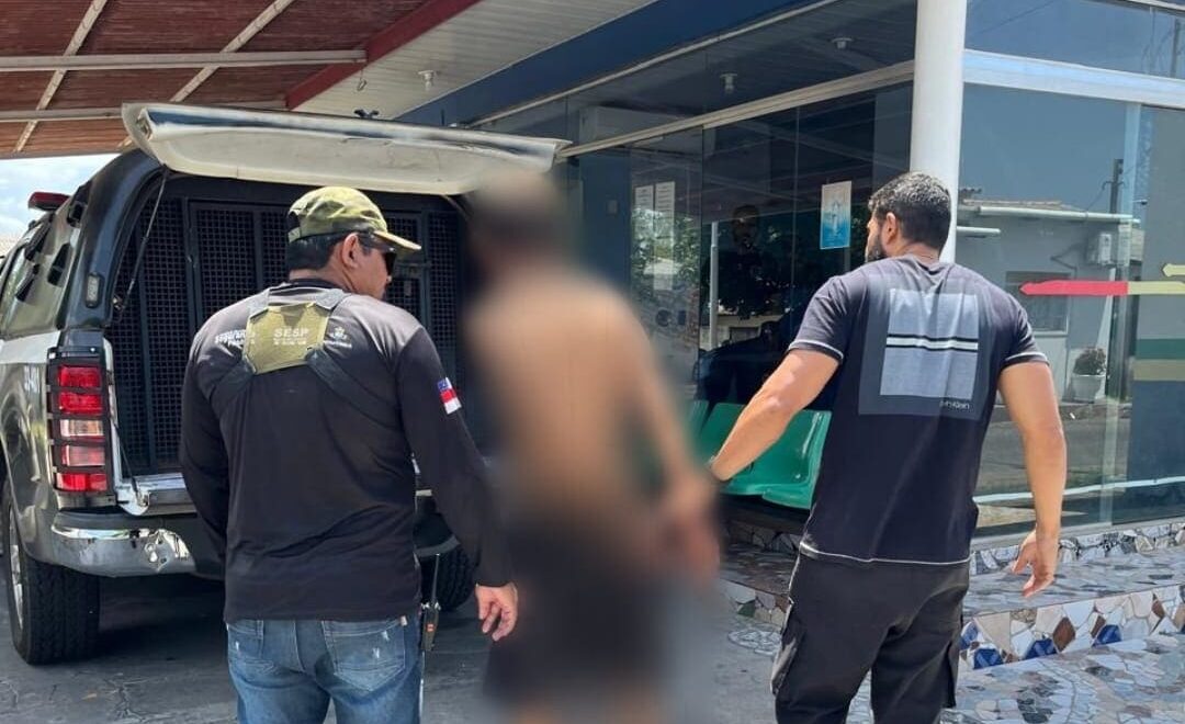 Homem é preso em flagrante por furtar, agredir e matar cachorro em Nhamundá