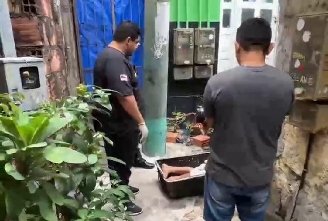 Homem é linchado até a morte em Manaus após suspeita de estwpro de criança