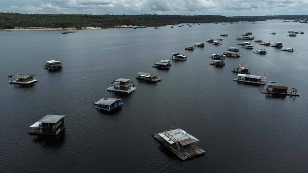 Flutuantes do Tarumã-Açu: MPAM e Defensoria alinham petição conjunta por cumprimento de sentença em etapas