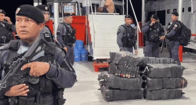 Polícia apreende mais de 700 kg de drogas em embarcação no interior do AM