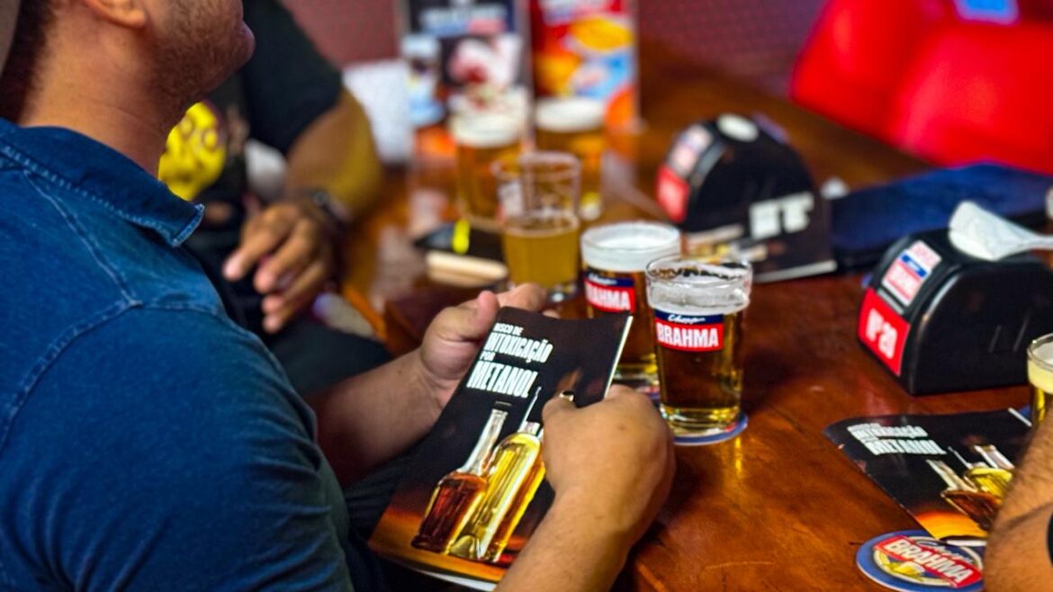 Procon-AM realiza blitz fiscalizatória e de orientação para prevenir casos de intoxicação por metanol