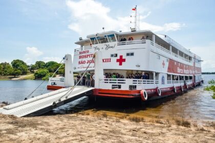 Barco Hospital São João XXIII retorna a Beruri com atendimentos de saúde