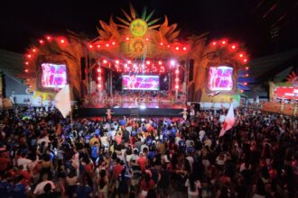 ‘Boi Manaus 2025’ encerra no ritmo dos bumbás a celebração dos 356 anos da capital amazonense