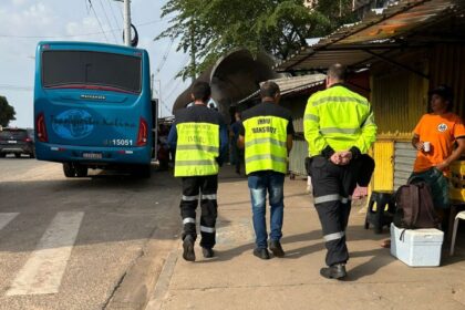Fiscalização e orientação estão sendo realizadas no entorno da ponte Rio Negro contra transporte irregular