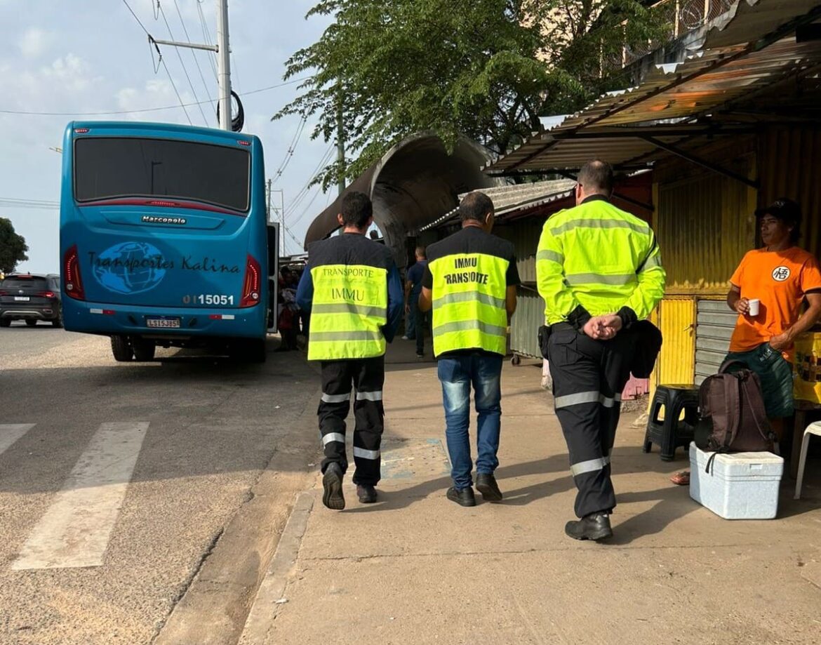 Fiscalização e orientação estão sendo realizadas no entorno da ponte Rio Negro contra transporte irregular