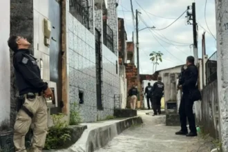 Ação contra o Comando Vermelho prende 35 na Bahia; 1 pessoa foi morta