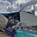 Tonéis de vinagre desabam e causam destruição em fábrica de Manaus