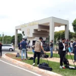 Alexandre de Moraes autoriza visita de Michelle a Jair Bolsonaro na PF