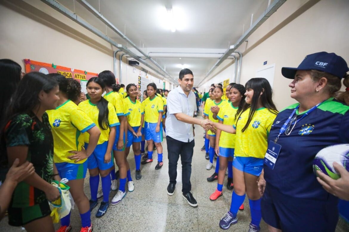 Gol do Brasil incentiva formação esportiva e inclusão social em Manaus