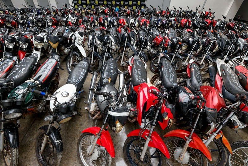 Governo do Amazonas devolve mais de 100 motocicletas roubadas e furtadas