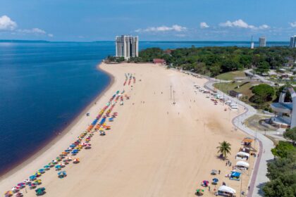 Praia da Ponta Negra estará interditada para banho durante programação do ‘Réveillon Manaus 2026’