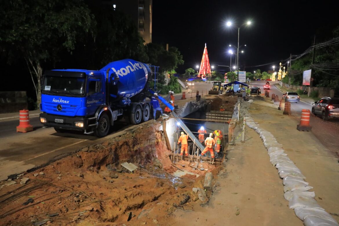Prefeitura avança em obra de concretagem de ponte para o alargamento da avenida do Turismo