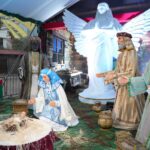 Largo São Sebastião se transforma em palco de fé, emoção e magia na abertura do 'Mundo Encantado do Natal'
