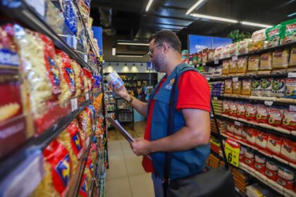 Procon Manaus divulga pesquisa de preços dos principais itens da ceia de Natal