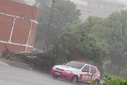 Prefeitura atende 22 ocorrências durante as fortes chuvas desta segunda-feira