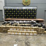 Polícia Militar do Amazonas apreende mais de uma tonelada de entorpecentes em micro-ônibus na AM-010