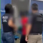 Mãe é presa por permitir que padrasto estwprasse sua filha de 8 anos em Manaus