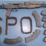 Homem é preso com fuzis e mais de 600 munições em lancha no interior do AM