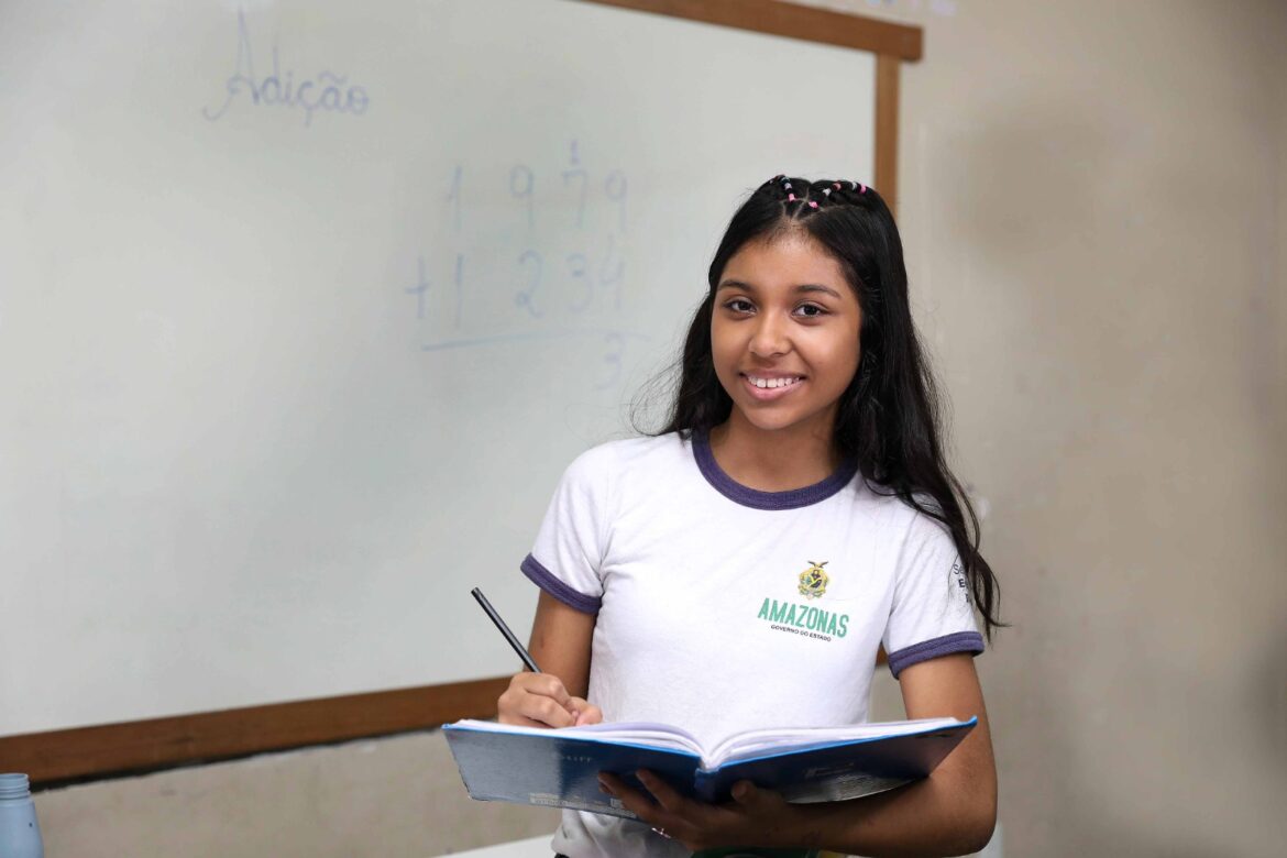 Matrículas 2026: Período para transferência de estudantes inicia nesta quarta-feira