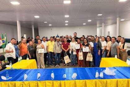 Escolas indígenas superam 95% de cobertura vacinal e recebem selo do projeto Juntos pela Vida, do MPAM, em Amaturá