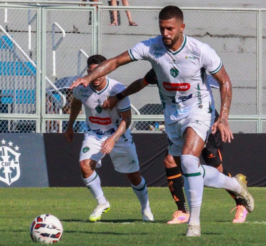 Manaus vence o Manauara por 2 a 0 e garante liderança do Grupo B do Barezão 2026