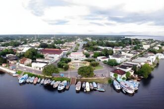 Ministério Público investiga denúncias ao transporte escolar estadual no bairro Senador II, em Maués
