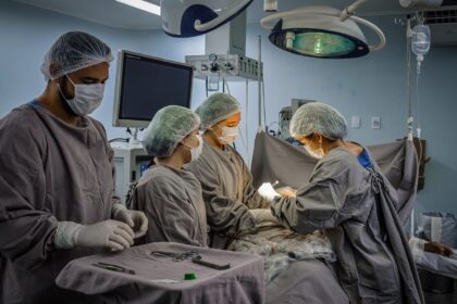 Hospital Adriano Jorge realizou 9,7 mil cirurgias e 64 mil consultas, em 2025
