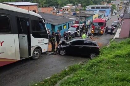 Vídeo: motorista morre após colisão com micro-ônibus em Manaus