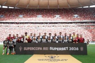 Corinthians vence Flamengo e é bicampeão da Supercopa Rei