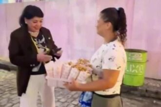 Roberta Miranda emociona vendedora ambulante após pagar R$ 800 por pipoca