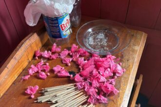 Policiais prendem homem em flagrante com oxi e maconha, em Canutama