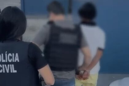 Homem acusado de torturar os filhos com queimaduras é preso em Manaus