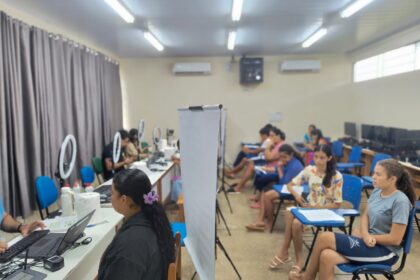 Serviços eleitorais chegam aos moradores no distrito de Santo Antônio do Matupi, em Manicoré