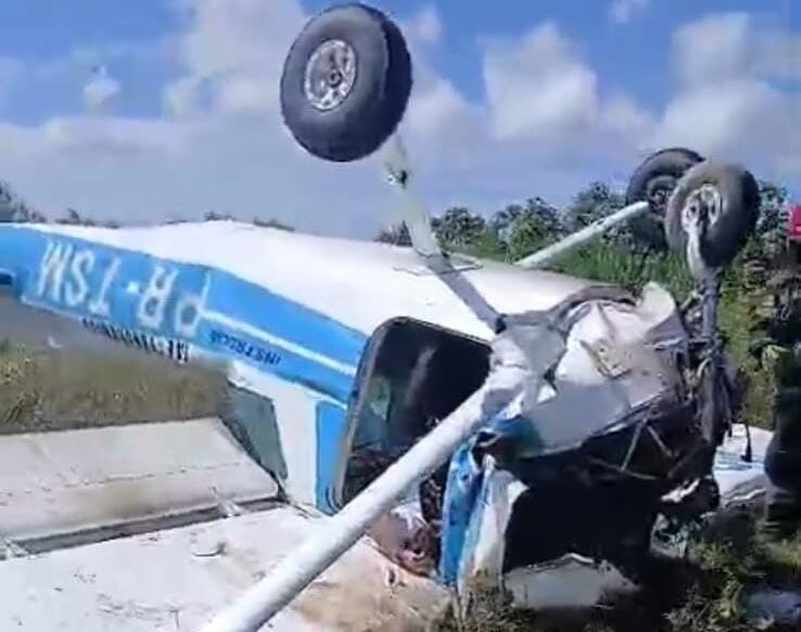 Vídeo: queda de avião em aeroclube de Manaus deixa uma pessoa morta