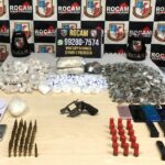 Homem é preso com mais de 5 mil porções de drogas, arma de fogo e munições na zona norte de Manaus