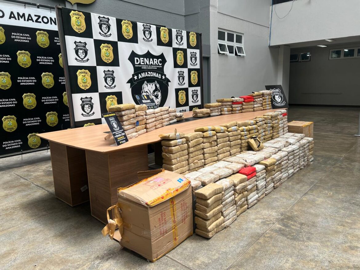 Polícia apreende 328 quilos de maconha tipo skunk avaliados em R$ 6,5 milhões em Manaus