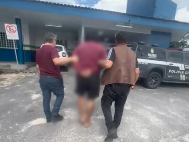 Homem é preso por agredir com tapas a ex-companheira enquanto ela segurava o filho no colo