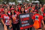 Filha de vítima de f3minicídio participa de ato e reforça mobilização de mulheres em Manaus