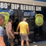 Polícias prendem dois homens com dez tabletes de oxi durante operação fluvial, em Beruri