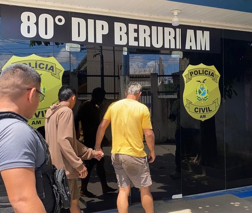 Polícias prendem dois homens com dez tabletes de oxi durante operação fluvial, em Beruri