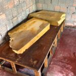 Idosa de 70 anos é abandonada pelos filhos em condições degradantes