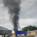 Vídeos: incêndio de grandes proporções atinge casas no São Jorge, em Manaus