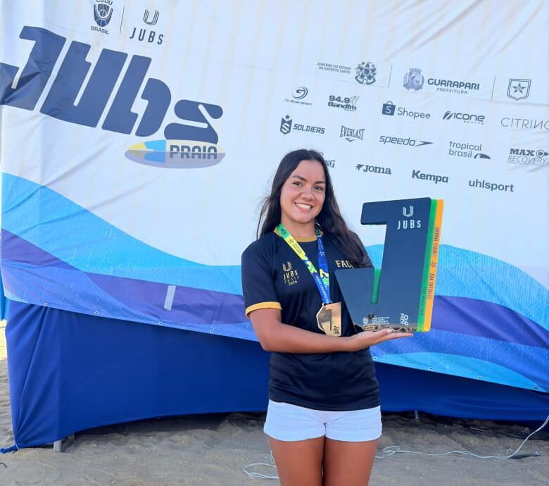 Nadadora amazonense é ouro dos JUBs Praia 2026, no Espírito Santo