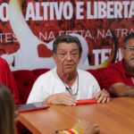 Alinhamento de arena reúne itens oficiais do Garantido na reta final para o Festival de Parintins